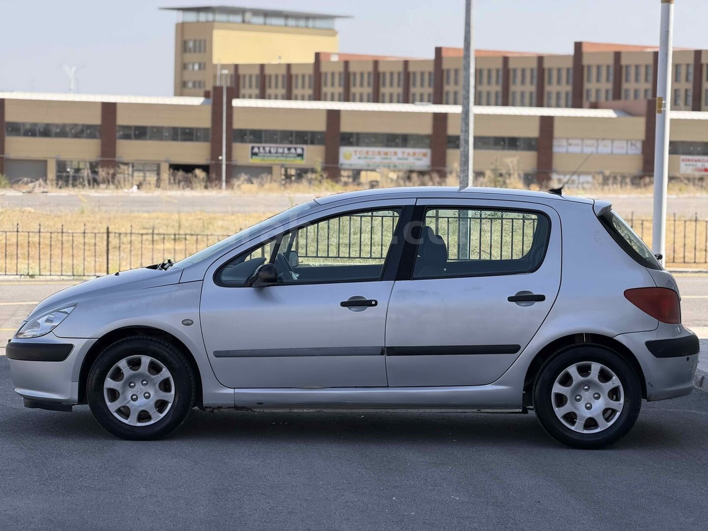 ÇİTİL’DEN 2004 MODEL OTOMOTİK 307 7