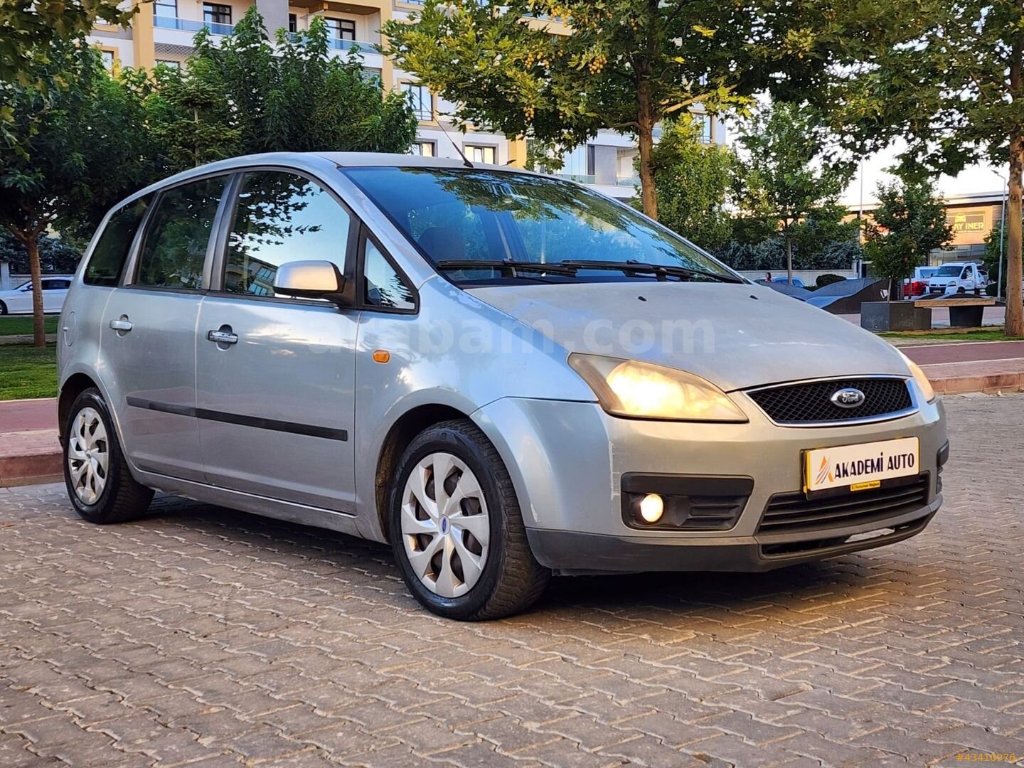 AKADEMİ AUTO DAN EN UCUZ 1.6 DİZEL C MAX DEĞİŞENSİZ. VİZE YENİ 2