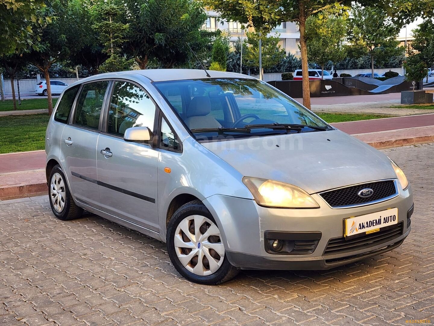 AKADEMİ AUTO DAN EN UCUZ 1.6 DİZEL C MAX DEĞİŞENSİZ. VİZE YENİ 7