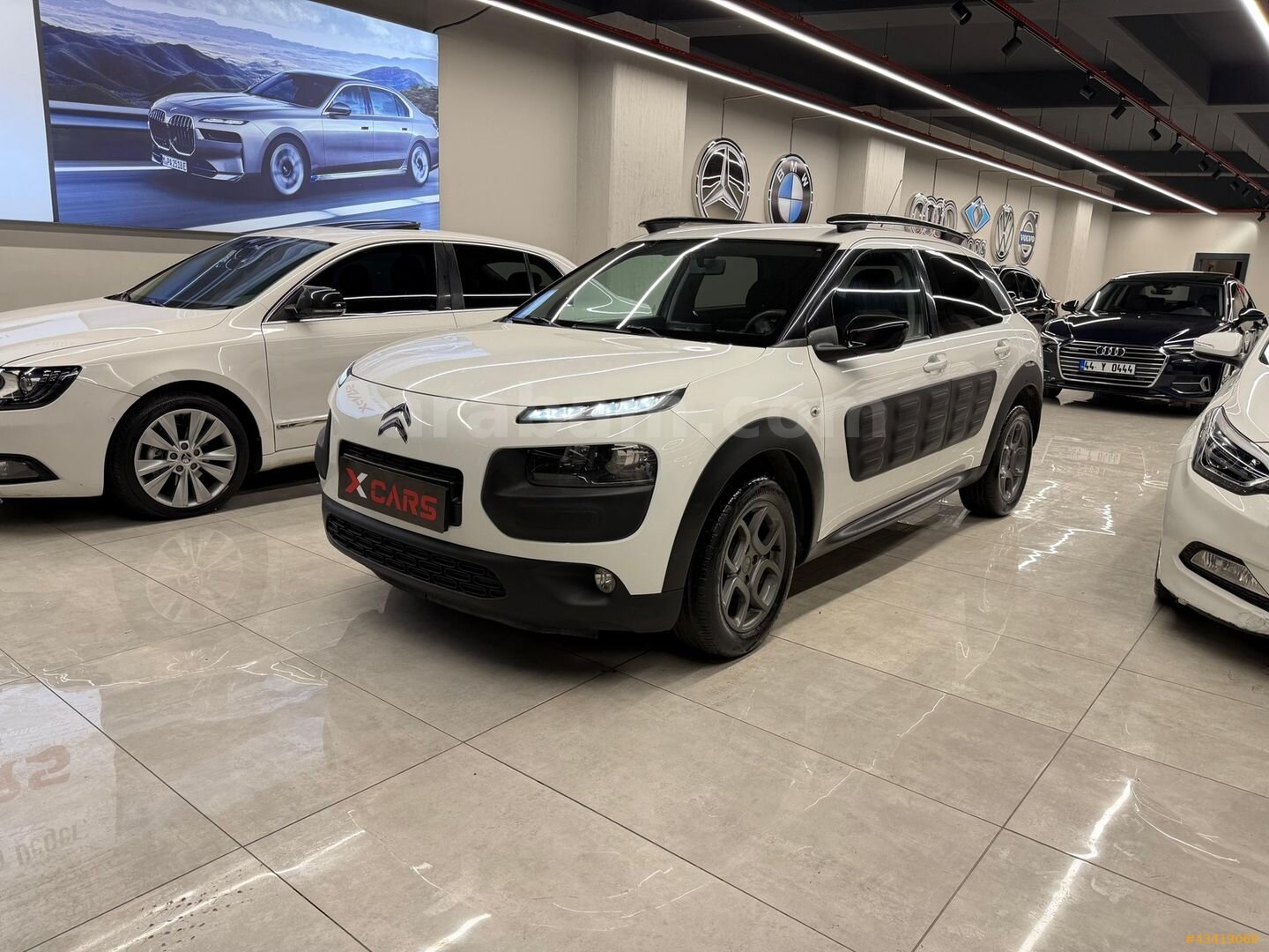 XCARS- 137 BİN KM CITROEN C4 CACTUS 1.2 VTI OTOMATİK HATASIZ 6