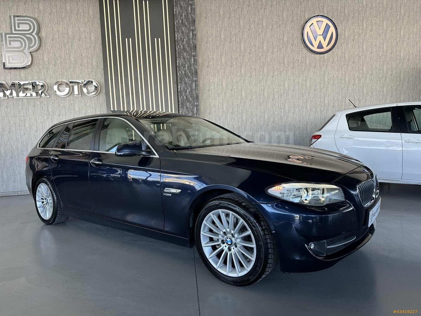 BEŞMER OTO 2012 BMW 525 XDRİVE TOURİNG LUXURY HAFIZA+E.BAGAJ 3