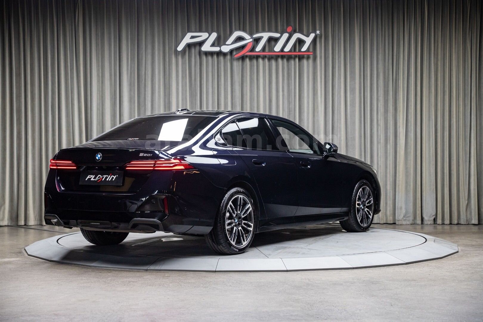 2025 BMW 5 SERISI 520I M SPORT 6
