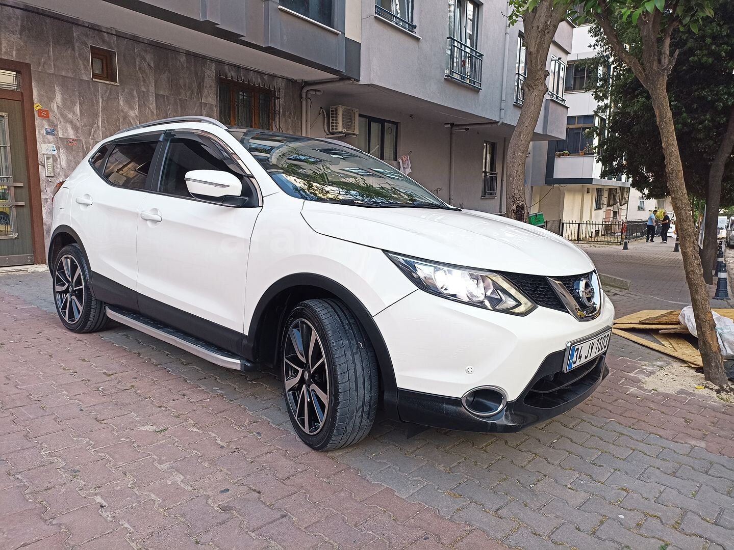 Nissan / Qashqai 1.6dCi / 2014 Model / Cam Tavan / Black Edition 2