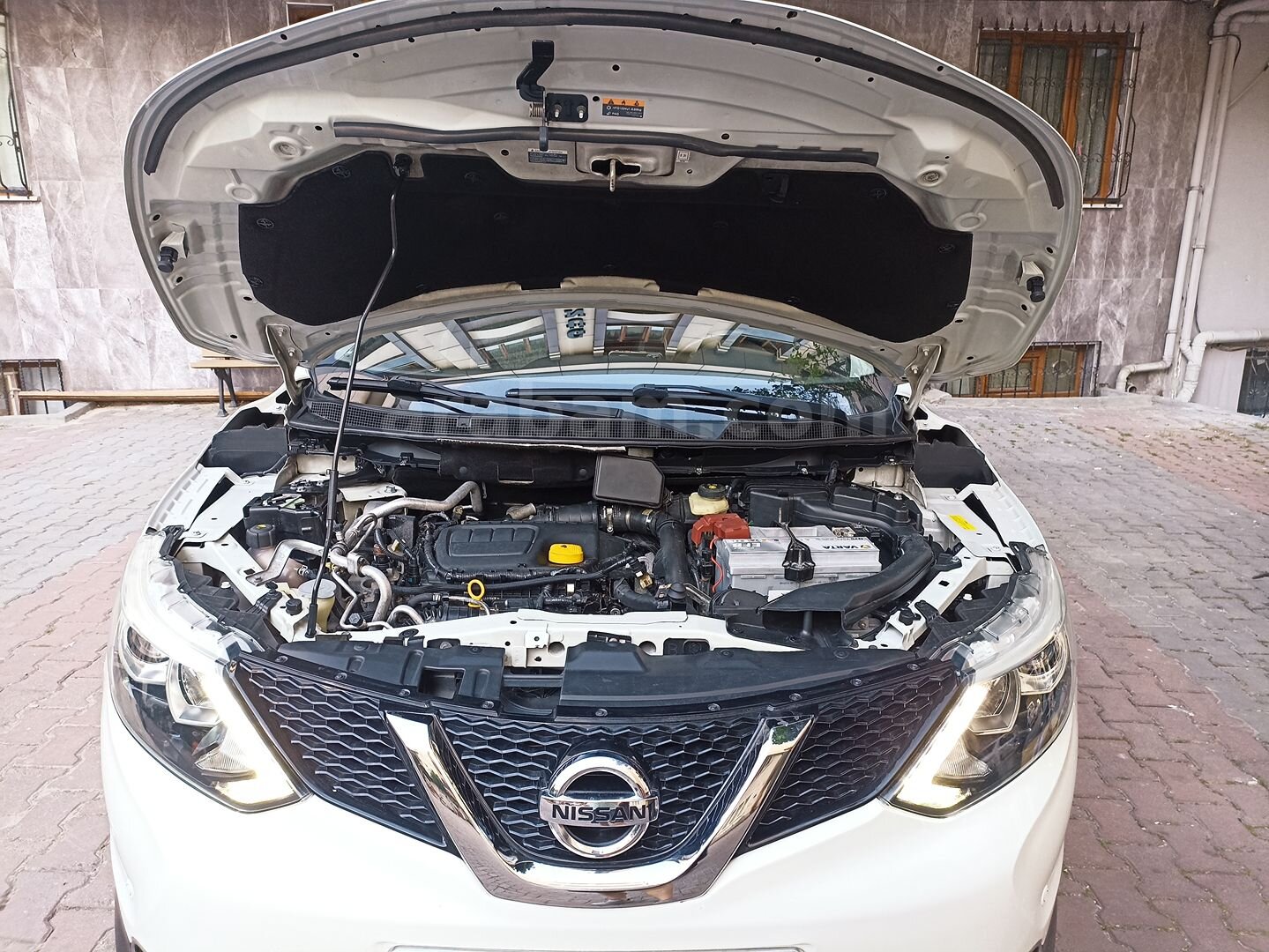 Nissan / Qashqai 1.6dCi / 2014 Model / Cam Tavan / Black Edition 4