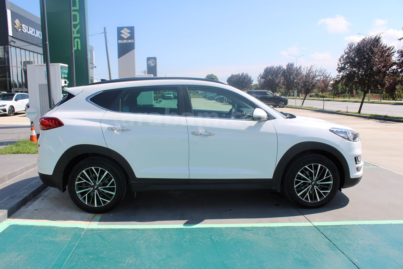 Hyundai Tucson 1.6CRDİ STYLE PLUS 2