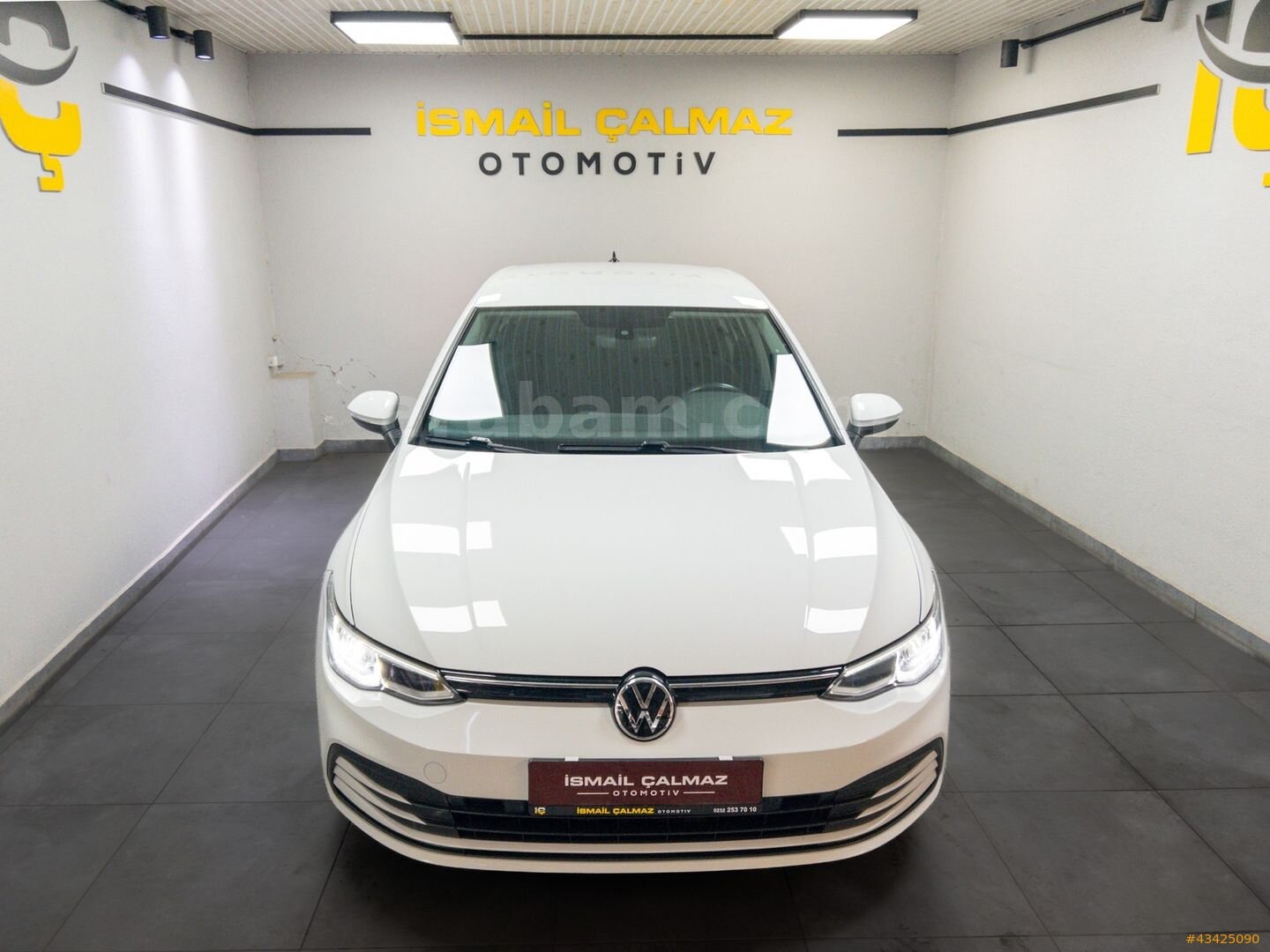 Galeriden Volkswagen Golf 1.0 TSi Impression 2022 Model İzmir 68.680 km Beyaz 2
