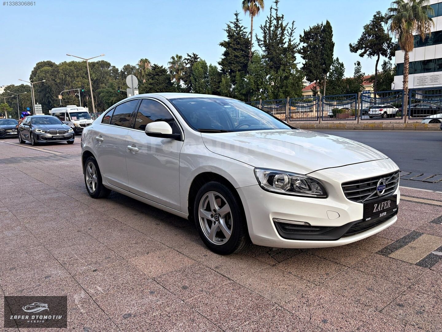 Galeriden Volvo S60 1.6 D Premium 2015 Model Mersin 291.000 km Beyaz 2