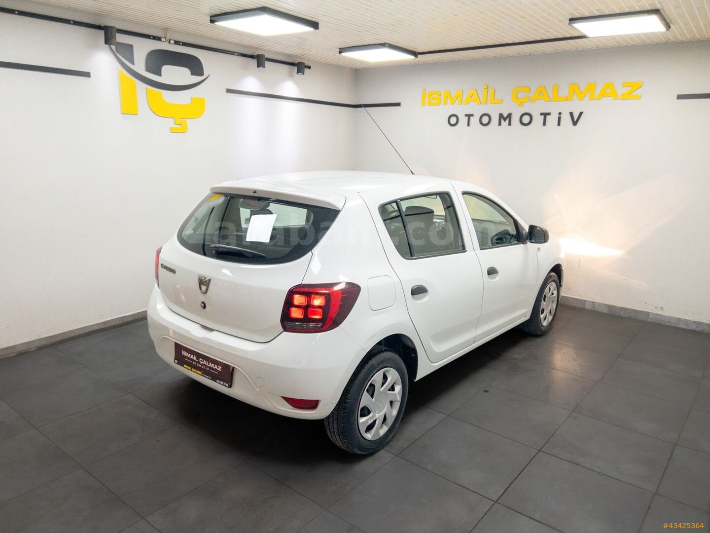 Galeriden Dacia Sandero 1.0 Ambiance 2019 Model İzmir 33.969 km Beyaz 6