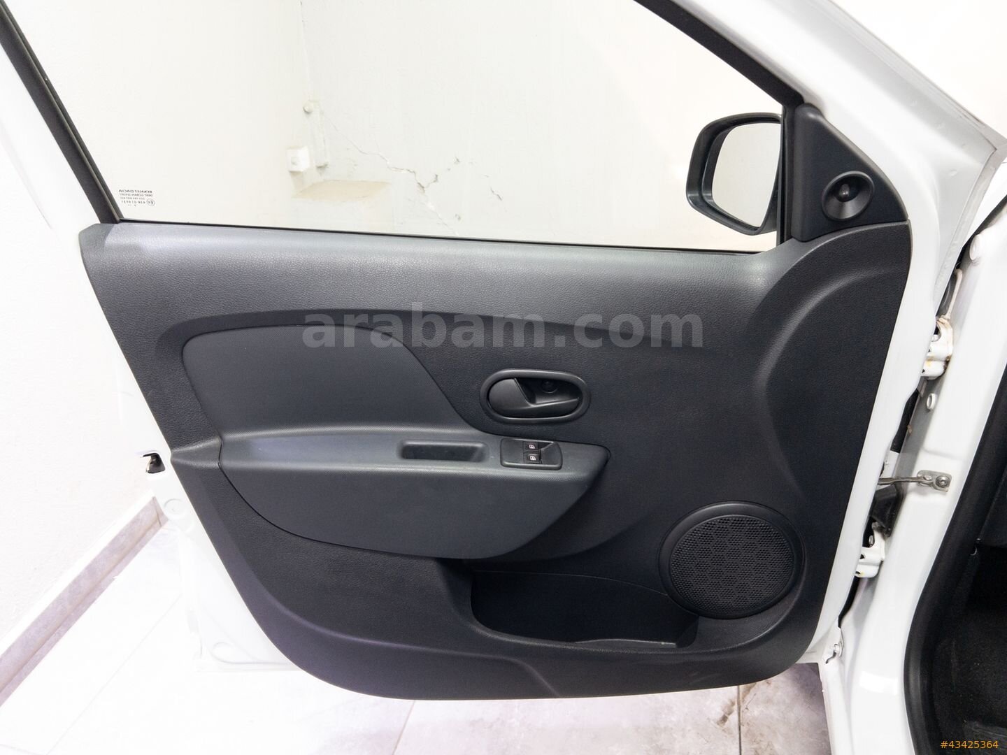 Galeriden Dacia Sandero 1.0 Ambiance 2019 Model İzmir 33.969 km Beyaz 7