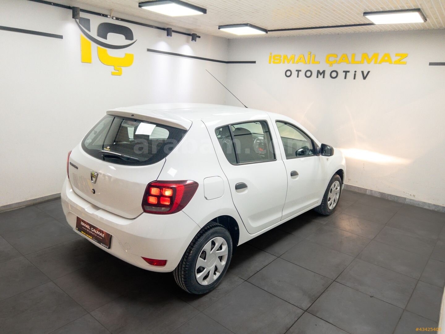 Galeriden Dacia Sandero 1.0 Ambiance 2017 Model İzmir 60.405 km Beyaz 6