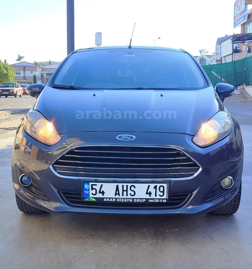 Galeriden Ford Fiesta 1.25 Trend X 2015 Model Balıkesir 175.000 km Gri 3
