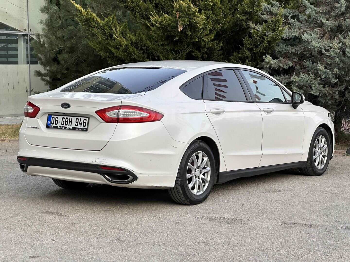 Galeriden Ford Mondeo 2.0 TDCi Style 2015 Model Ankara 205.000 km Beyaz 5