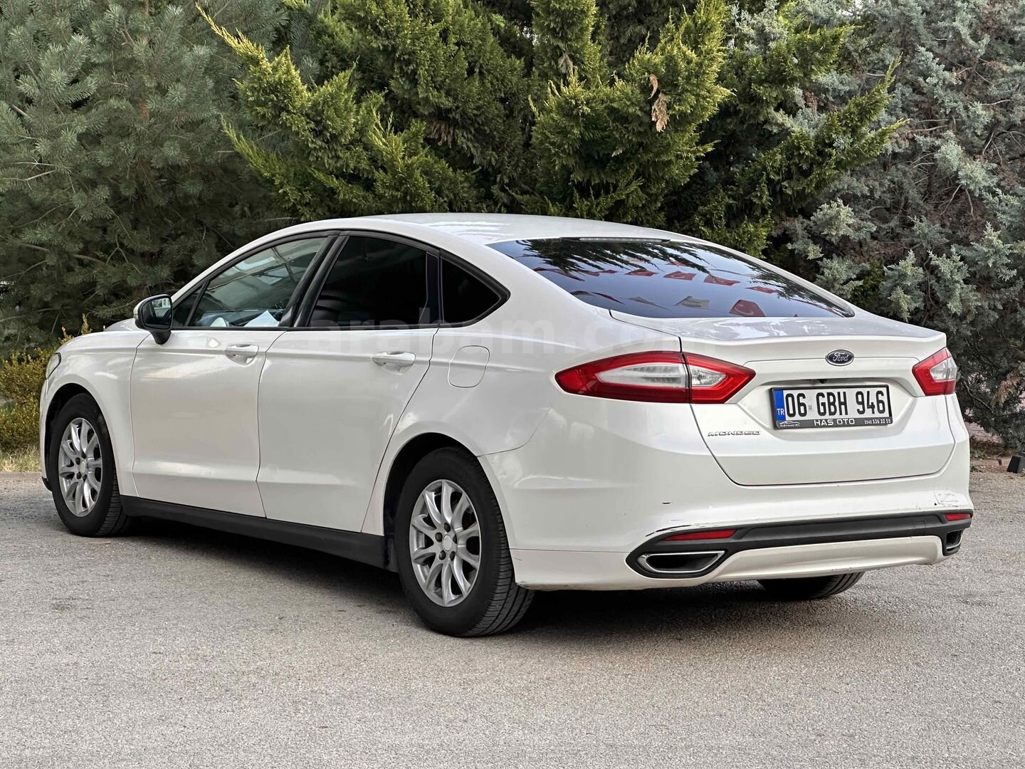 Galeriden Ford Mondeo 2.0 TDCi Style 2015 Model Ankara 205.000 km Beyaz 6