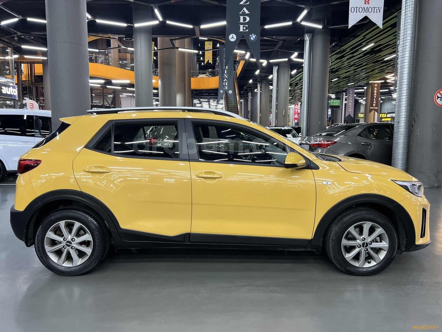 *2023**Sunroof*24.000km*Stonic*Business* Yetkili Servis Bakımlı 4