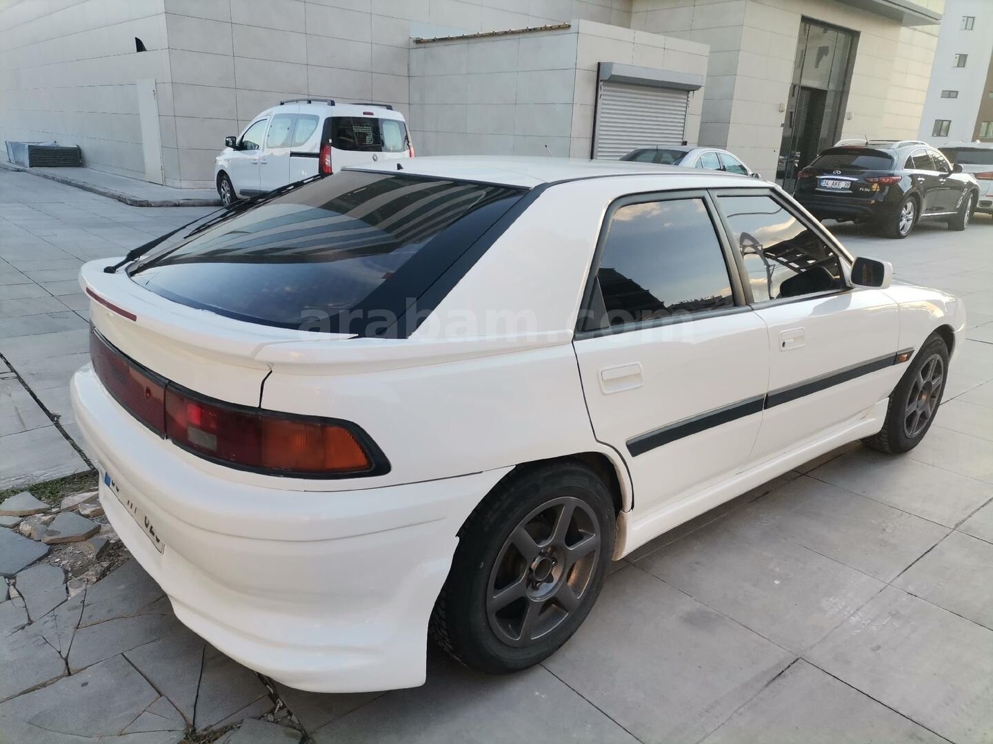 Sahibinden Mazda 323 1.6 GLX 1992 Model 4