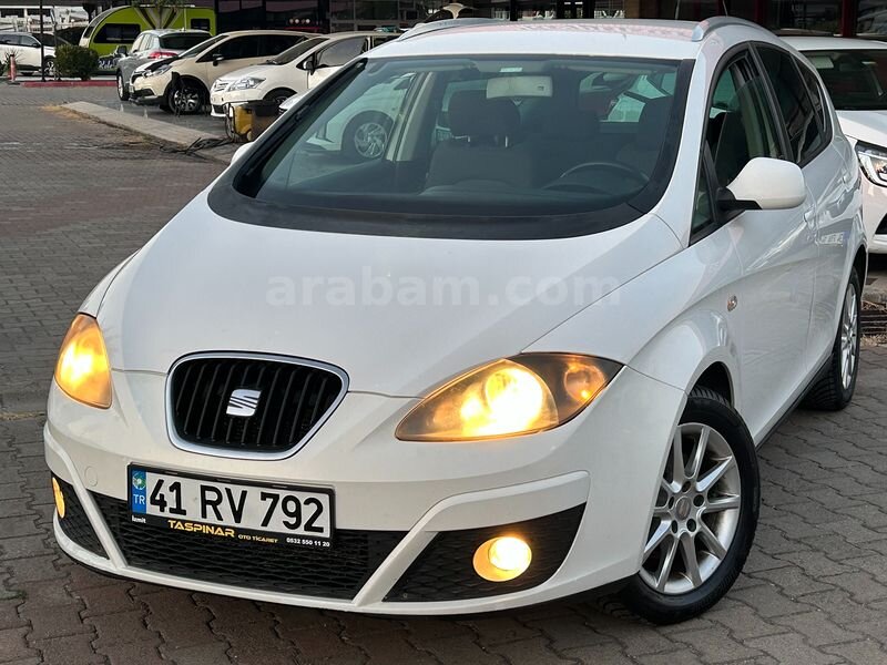 Galeriden Seat Altea 1.6 TDI Style XL 2012 Model Kocaeli 264.000 km Beyaz