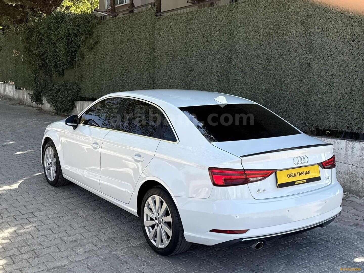 Galeriden Audi A3 Sedan 1.6 TDI Design Line 2018 Model İzmir 199.000 km Beyaz 5