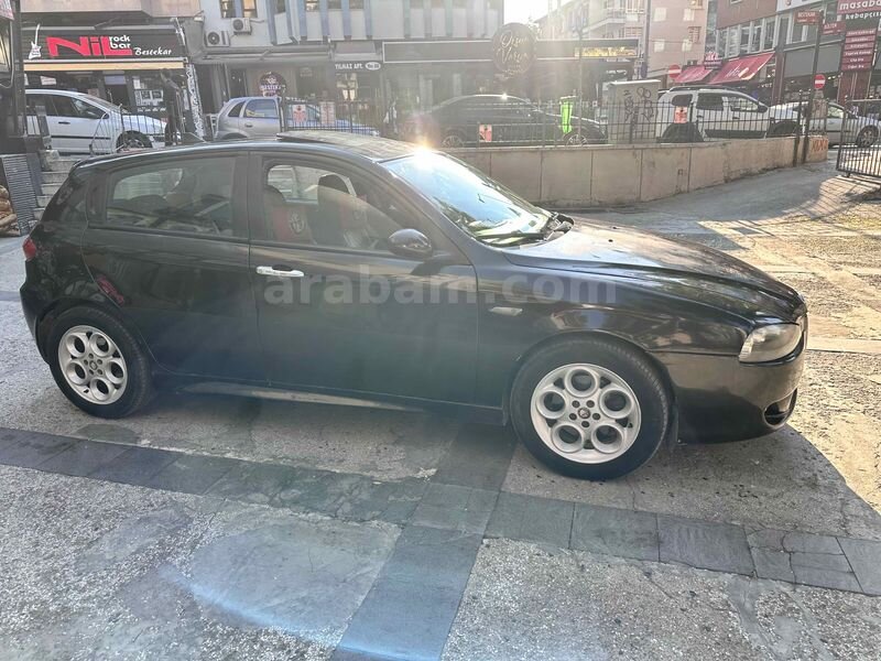 Sahibinden Alfa Romeo 147 1.6 TS Black Line 2006 Model 2