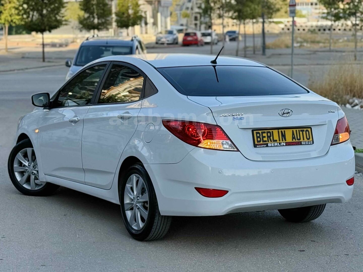 Galeriden Hyundai Accent Blue 1.6 CRDI Mode Plus 2017 Model Gaziantep 269.750 km Beyaz 5