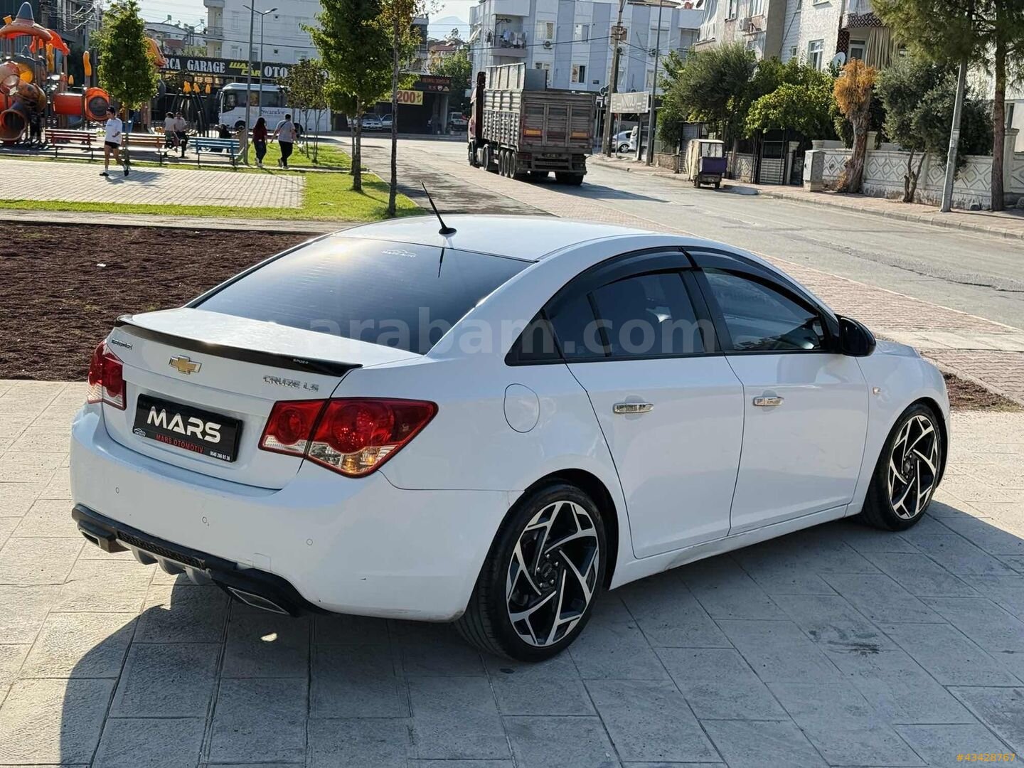 Galeriden Chevrolet Cruze 1.6 LS Plus 2010 Model Antalya 245.000 km Beyaz 7