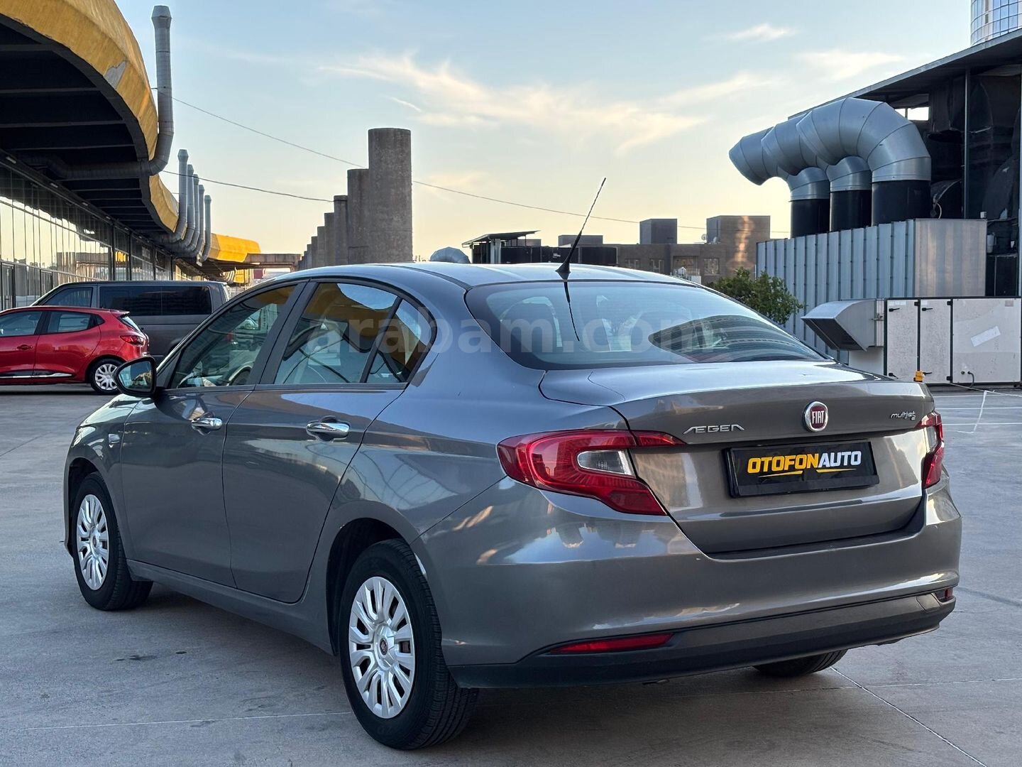 Galeriden Fiat Egea 1.6 Multijet Easy Plus 2020 Model İstanbul 131.000 km Füme 4