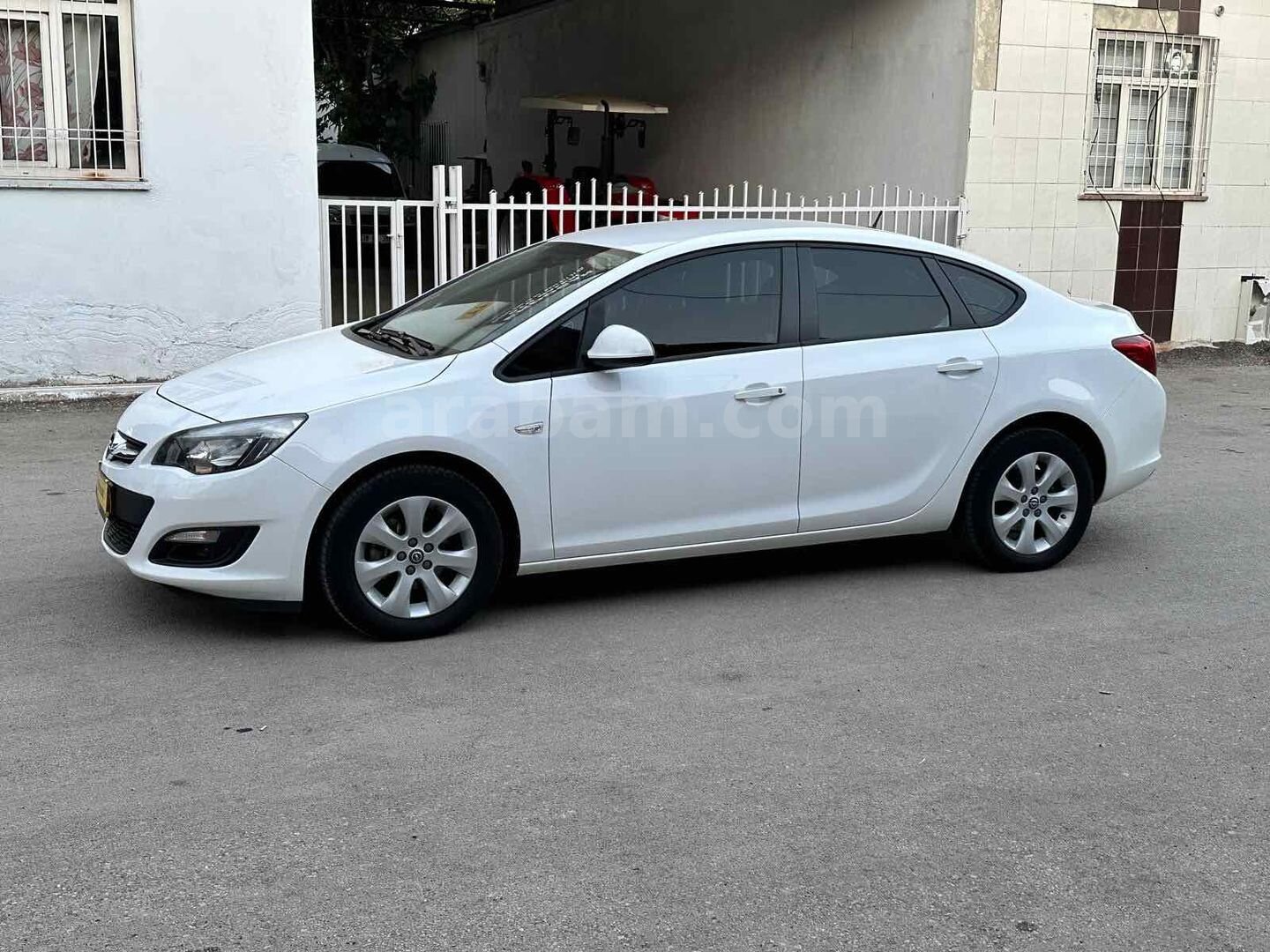 Galeriden Opel Astra 1.6 Edition Plus 2018 Model Adıyaman 54.000 km Beyaz 6