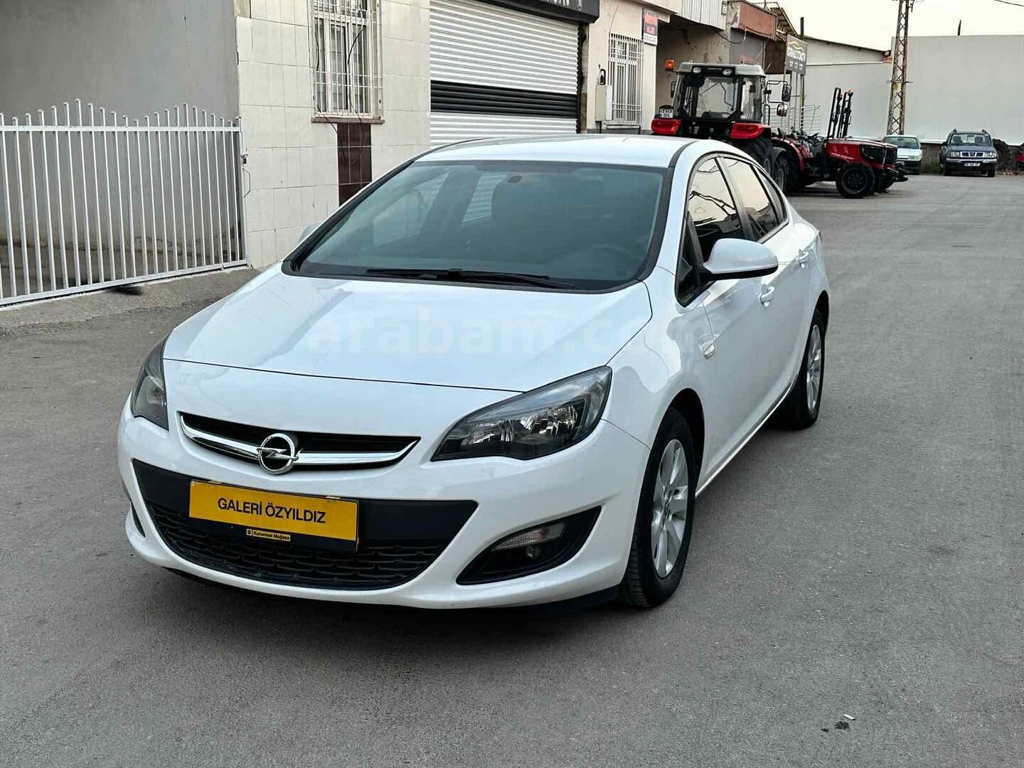 Galeriden Opel Astra 1.6 Edition Plus 2018 Model Adıyaman 54.000 km Beyaz 4