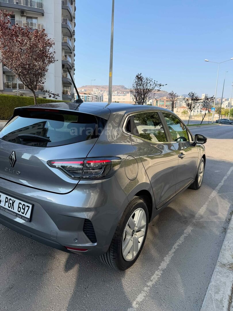 Galeriden Renault Clio 1.0 TCe Evolution 2025 Model Elazığ 13.000 km Gri 3