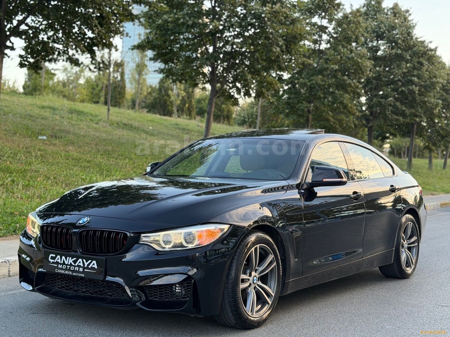 Galeriden BMW 4 Serisi 418i Gran Coupe 2015 Model İstanbul 195.000 km Siyah 7