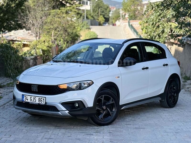 GMZ OTOMOTİVDEN 2023 HATASIZ BOYASIZ 1.4 EGEA CROSS STREET