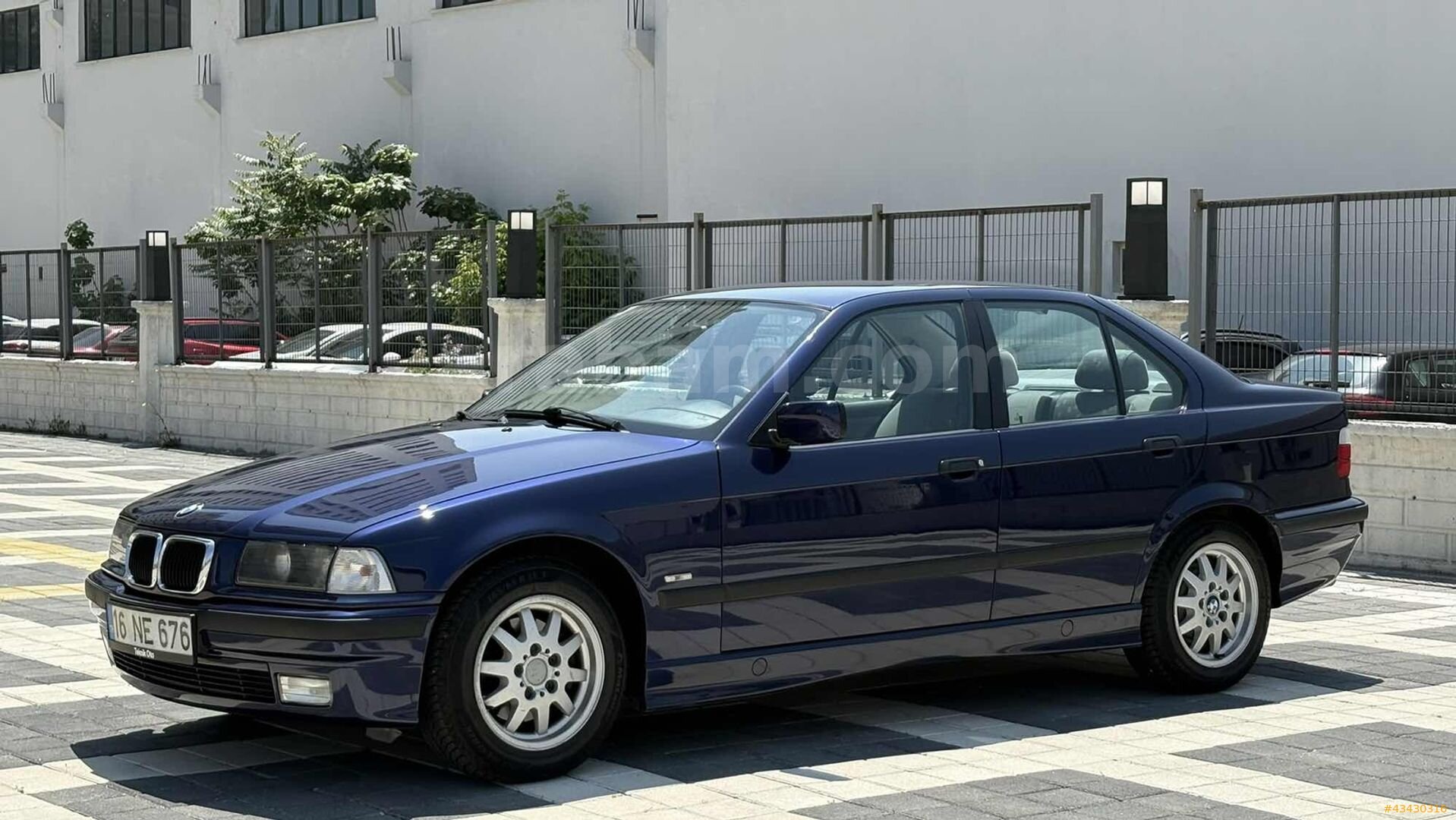 Galeriden BMW 3 Serisi 316i Standart 1998 Model Bursa 239.000 km Lacivert 5