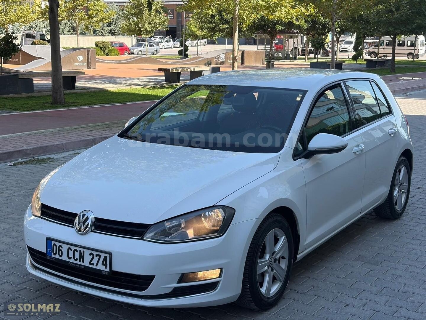 Galeriden Volkswagen Golf 1.6 TDi BlueMotion Comfortline 2014 Model Konya 207.000 km Beyaz 2