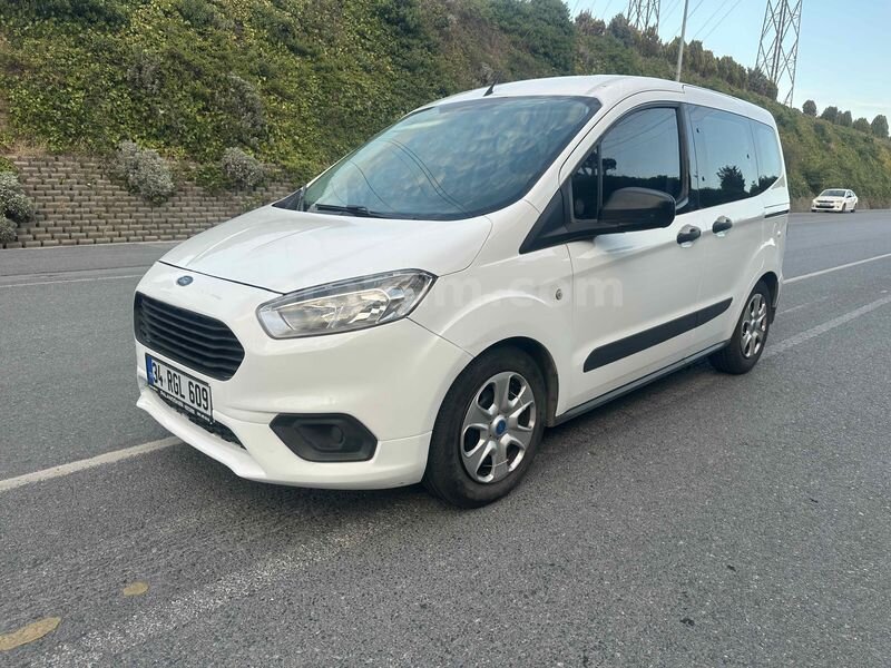 Galeriden Ford Tourneo Courier 1.5 TDCi Trend 2020 Model İstanbul