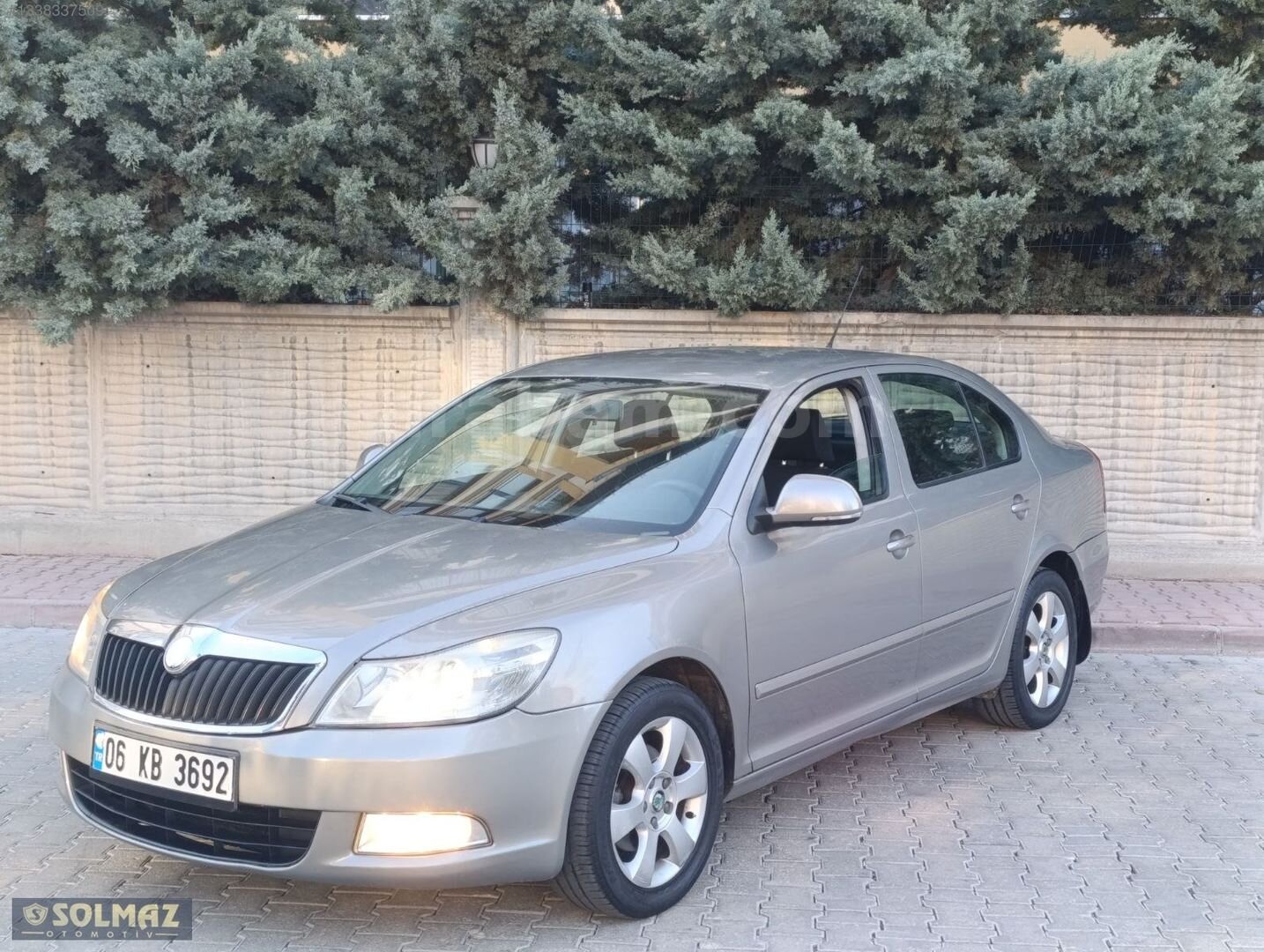 Galeriden Skoda Octavia 1.6 TDI Ambiente 2010 Model Konya 166.000 km Kahverengi 2