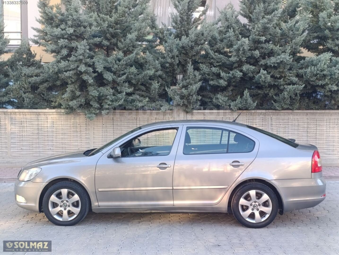 Galeriden Skoda Octavia 1.6 TDI Ambiente 2010 Model Konya 166.000 km Kahverengi 5