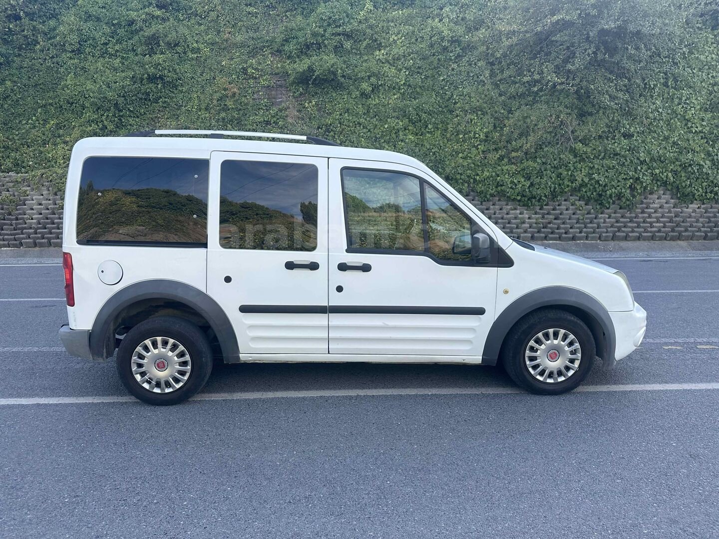 Galeriden Ford Tourneo Connect 1.8 TDCI Deluxe 2012 Model İstanbul 5
