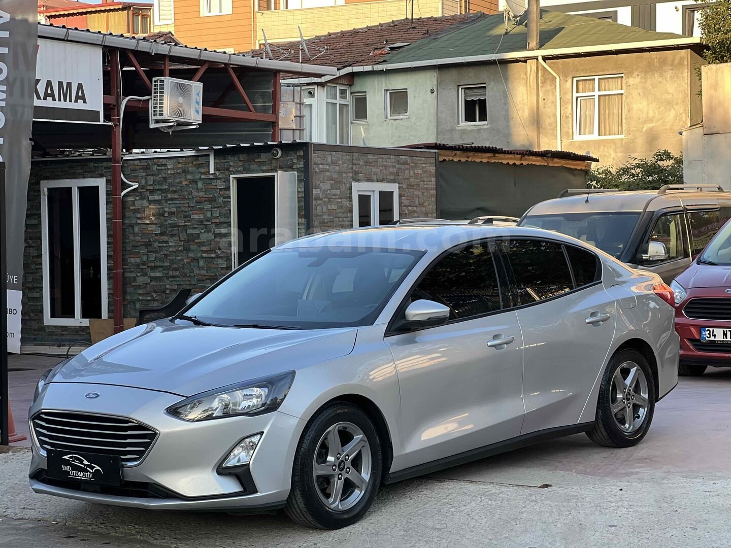 Galeriden Ford Focus 1.5 TDCi Trend X 2020 Model Kocaeli 217.000 km Gri (metalik) 1