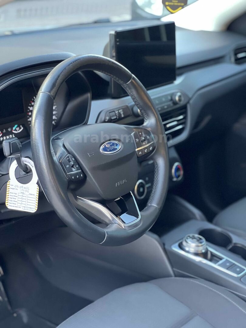 Galeriden Ford Focus 1.5 TDCi Trend X 2020 Model Kocaeli 217.000 km Gri (metalik) 6