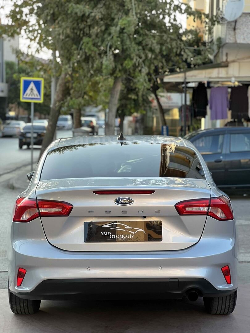 Galeriden Ford Focus 1.5 TDCi Trend X 2020 Model Kocaeli 217.000 km Gri (metalik) 4