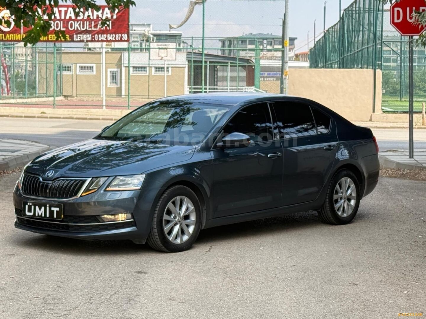 Galeriden Skoda Octavia 1.6 TDI Style 2019 Model Gaziantep 219.000 km Gri 3