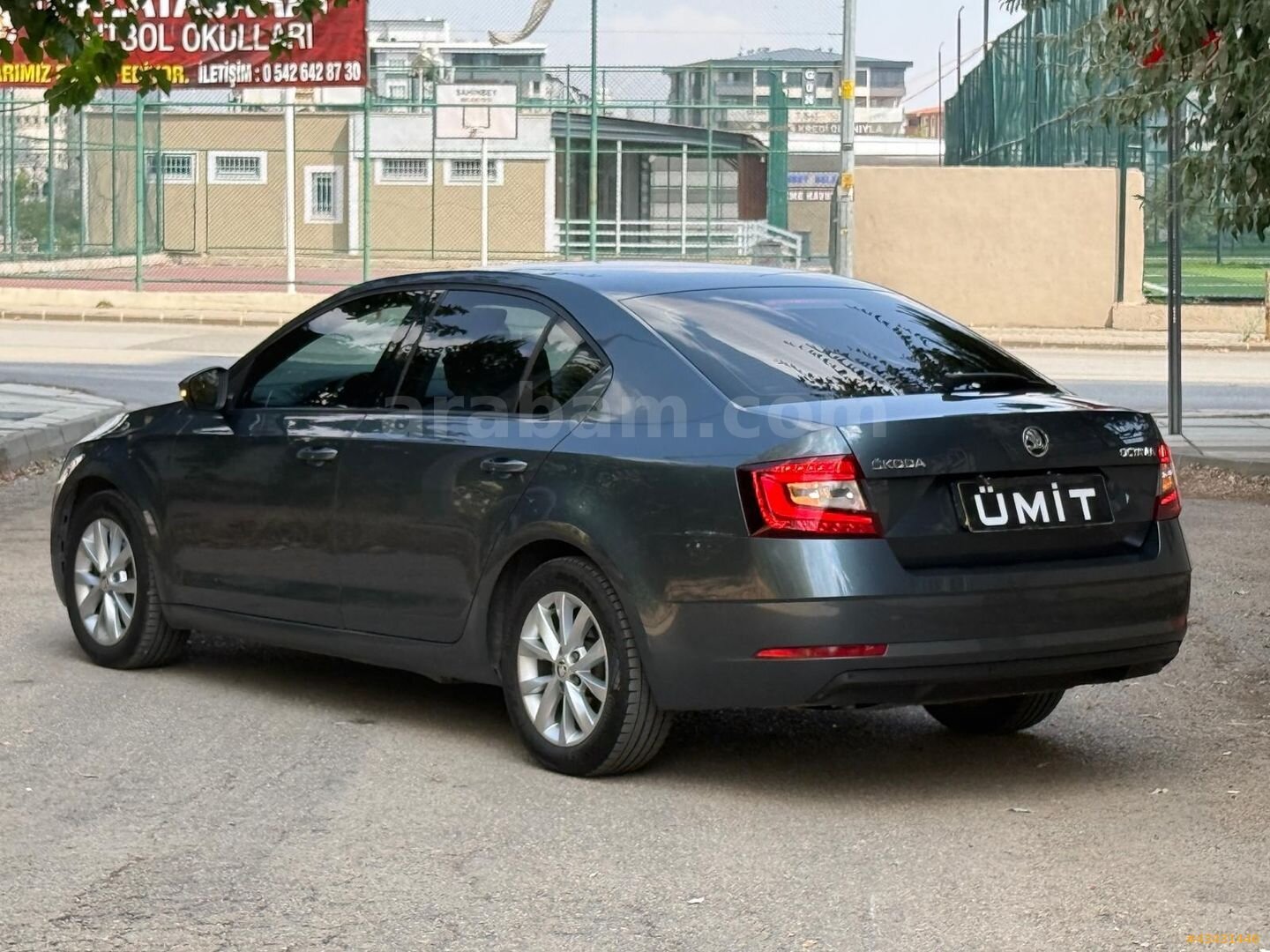 Galeriden Skoda Octavia 1.6 TDI Style 2019 Model Gaziantep 219.000 km Gri 4