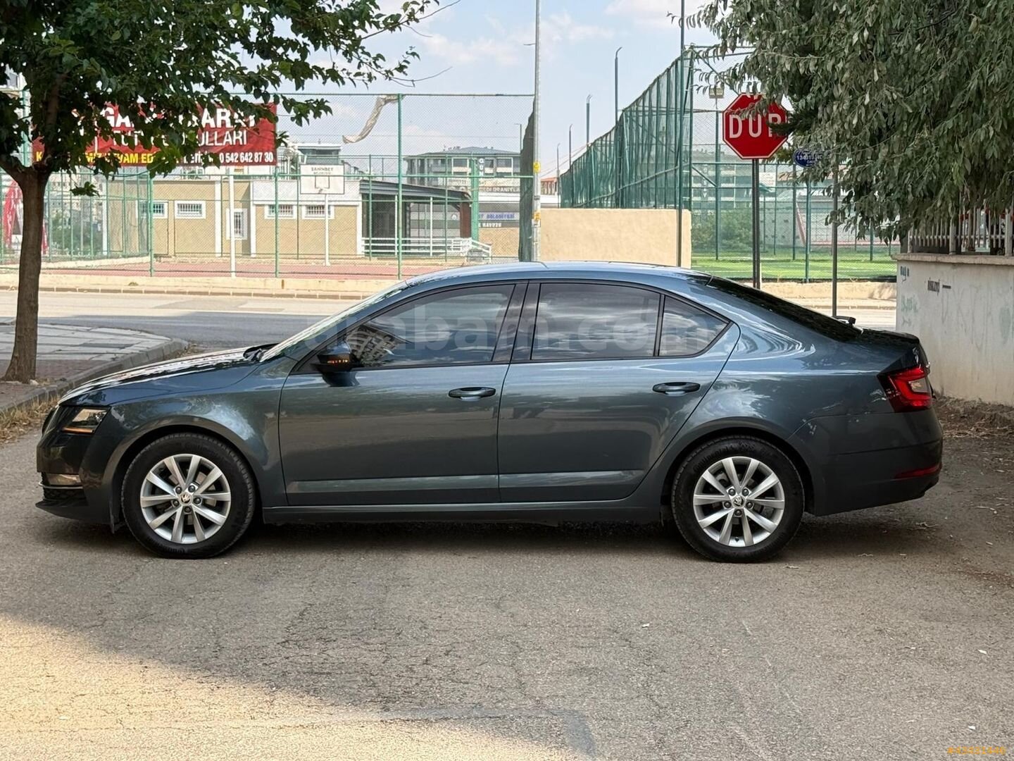 Galeriden Skoda Octavia 1.6 TDI Style 2019 Model Gaziantep 219.000 km Gri 7