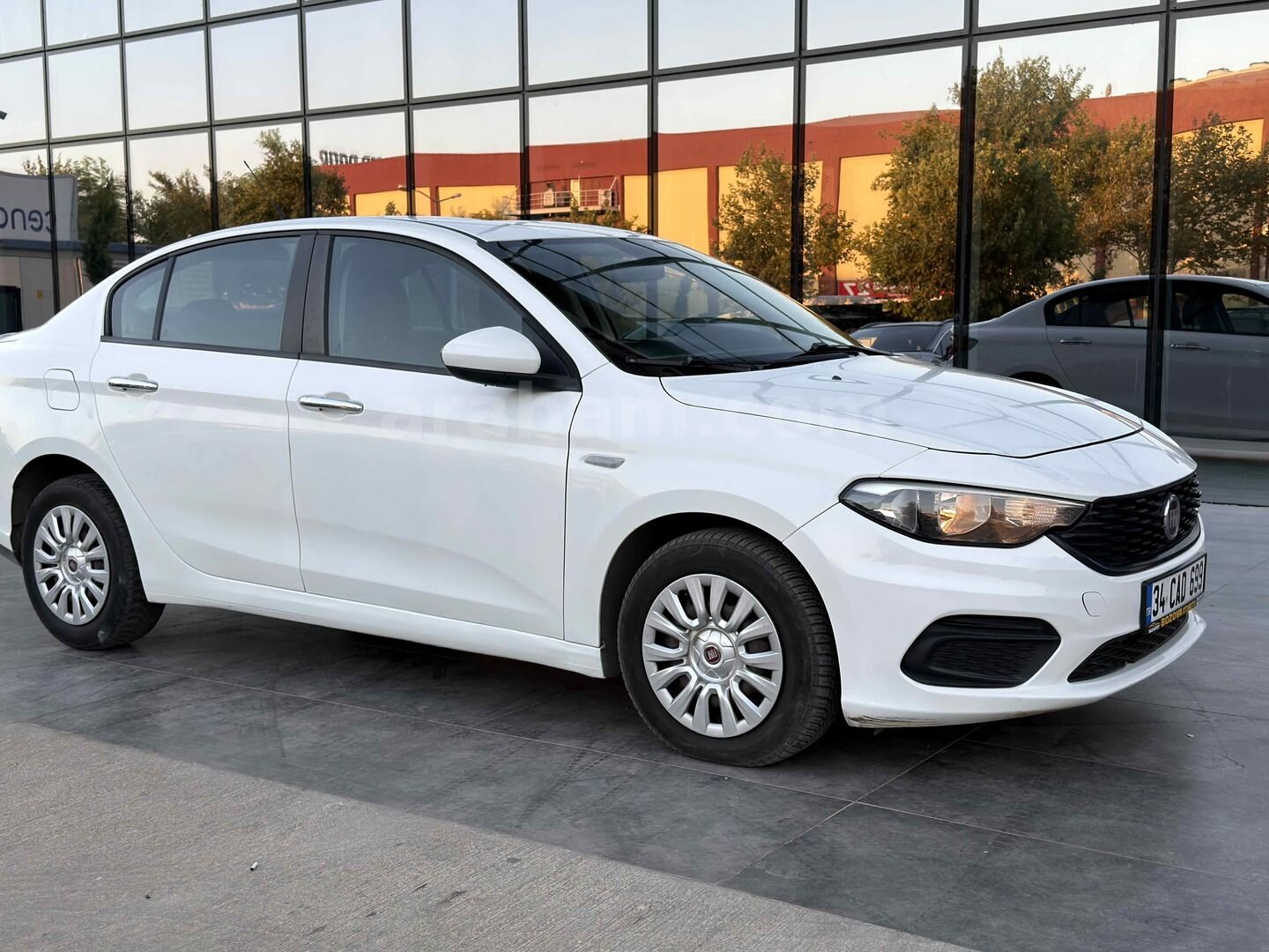 Galeriden Fiat Egea 1.6 Multijet Easy 2019 Model Gaziantep 320.000 km Beyaz 3