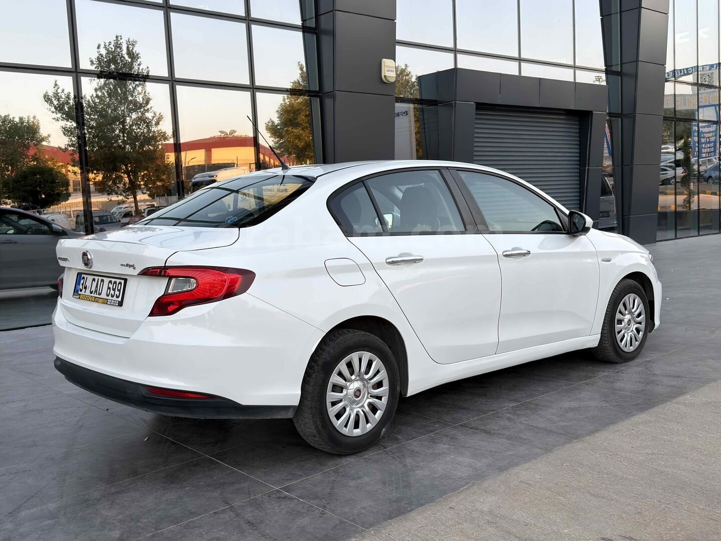 Galeriden Fiat Egea 1.6 Multijet Easy 2019 Model Gaziantep 320.000 km Beyaz 6