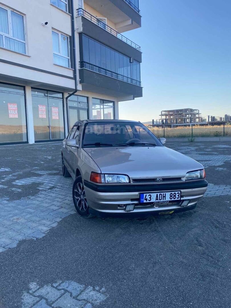 Sahibinden Mazda 323 1.6 GLX 1997 Model 4