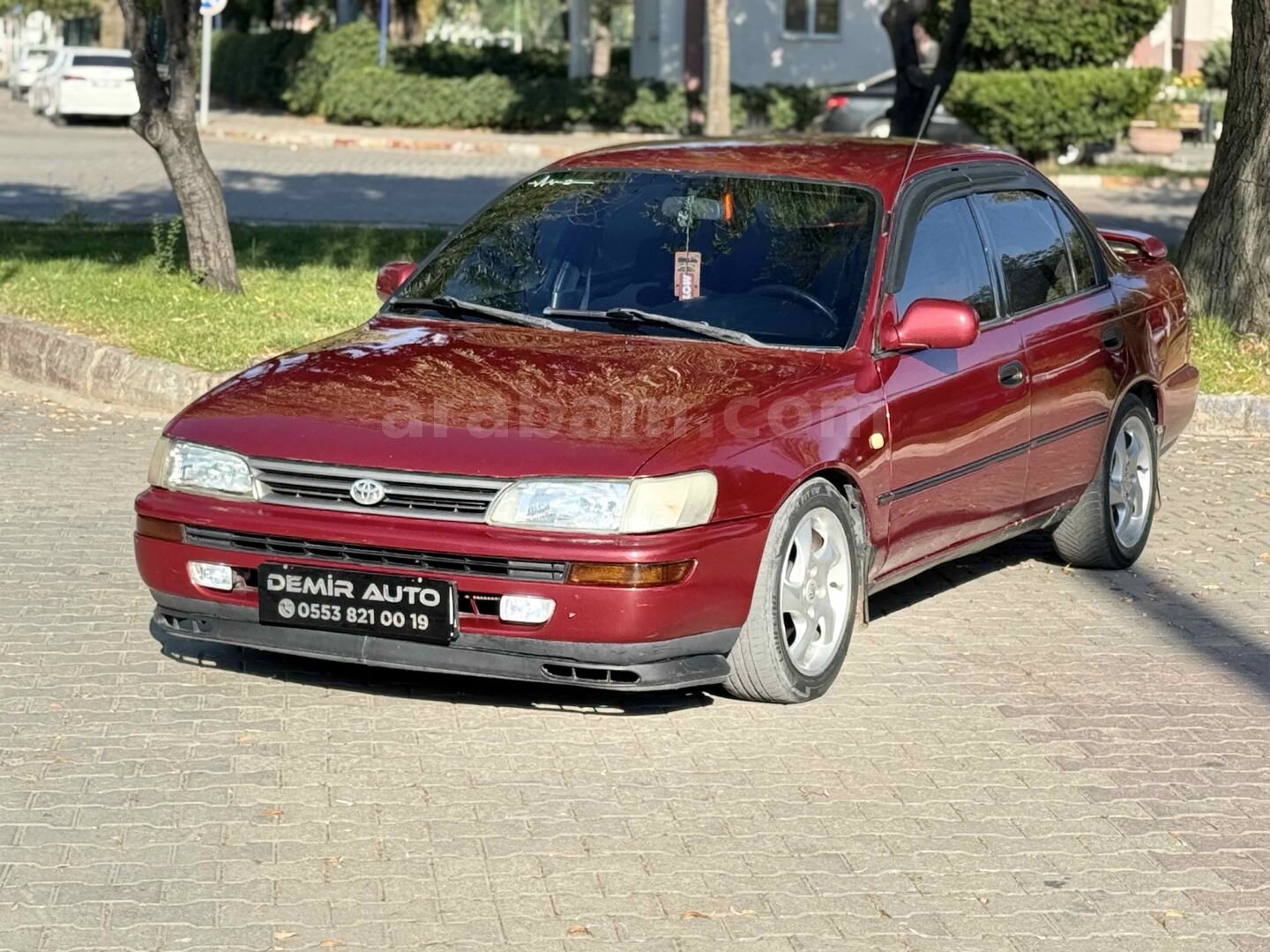 Galeriden Toyota Corolla 1.6 XLi 1994 Model Afyonkarahisar 380.000 km Bordo 2