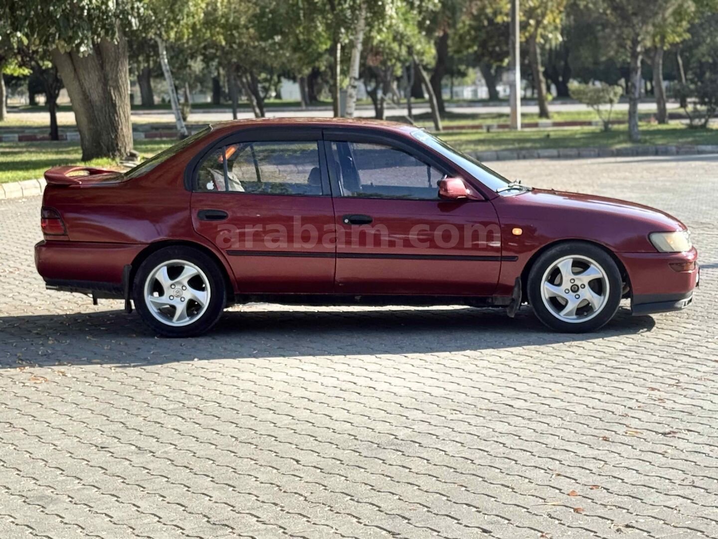 Galeriden Toyota Corolla 1.6 XLi 1994 Model Afyonkarahisar 380.000 km Bordo 7