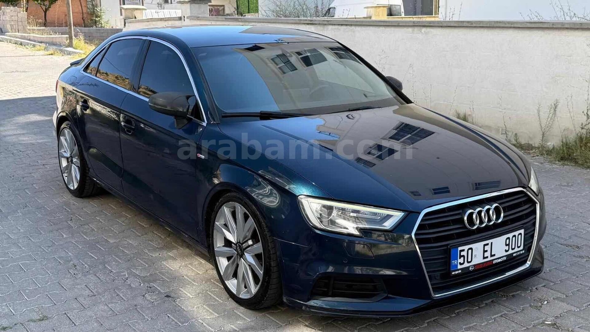 Galeriden Audi A3 Sedan 1.6 TDI Design Line 2017 Model Nevşehir 245.000 km Lacivert 3