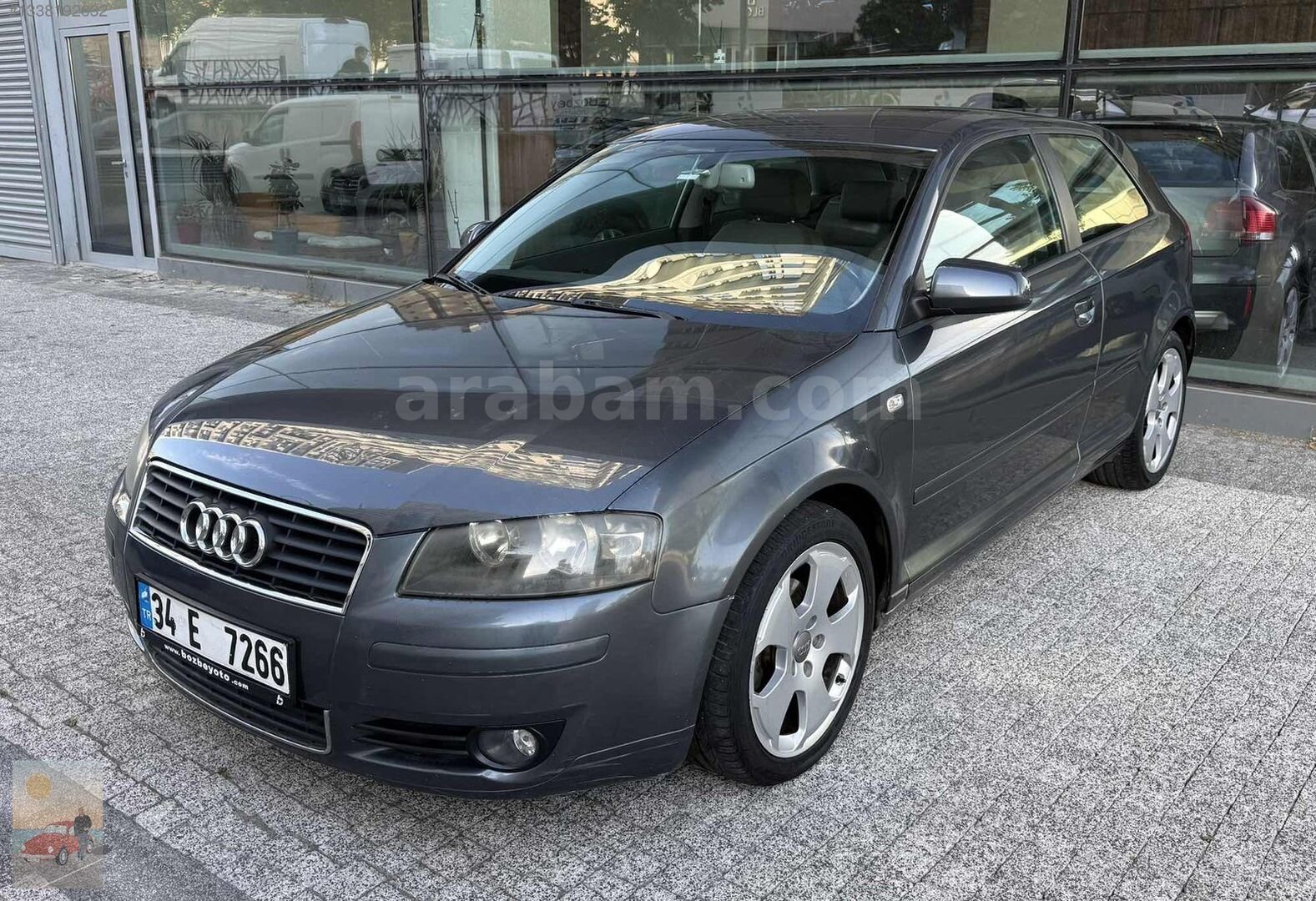 Galeriden Audi A3 Hatchback 1.6 Ambition 2005 Model İstanbul 154.000 km Siyah 2