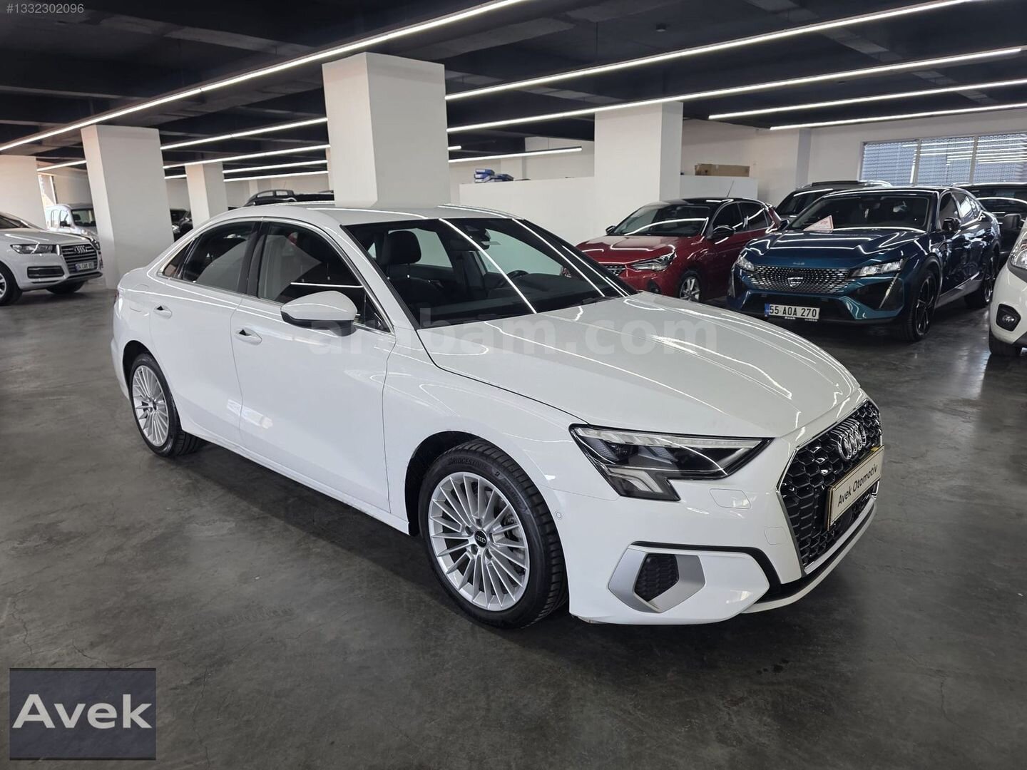 Galeriden Audi A3 Sedan 35 TFSI Advanced 2023 Model İstanbul 48.568 km Beyaz 3